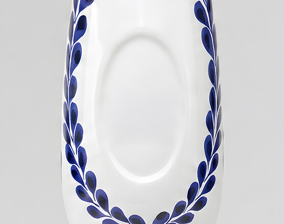 The porcelain medallion where your emblem is set